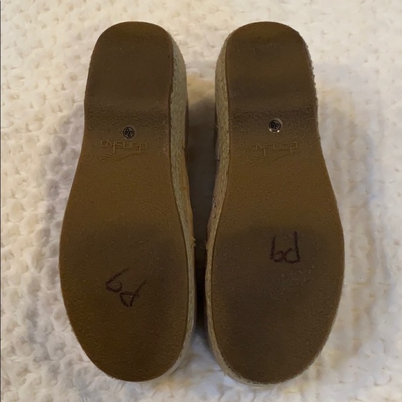 Dansko shoe with ankle strap - Picture 4 of 7